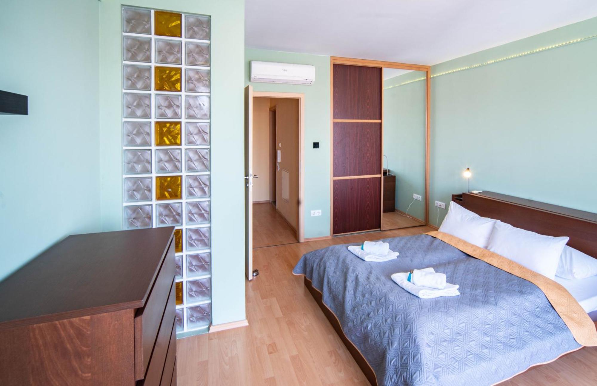 Free Parking- Gellert View Apartment 4Ppl ブダペスト エクステリア 写真