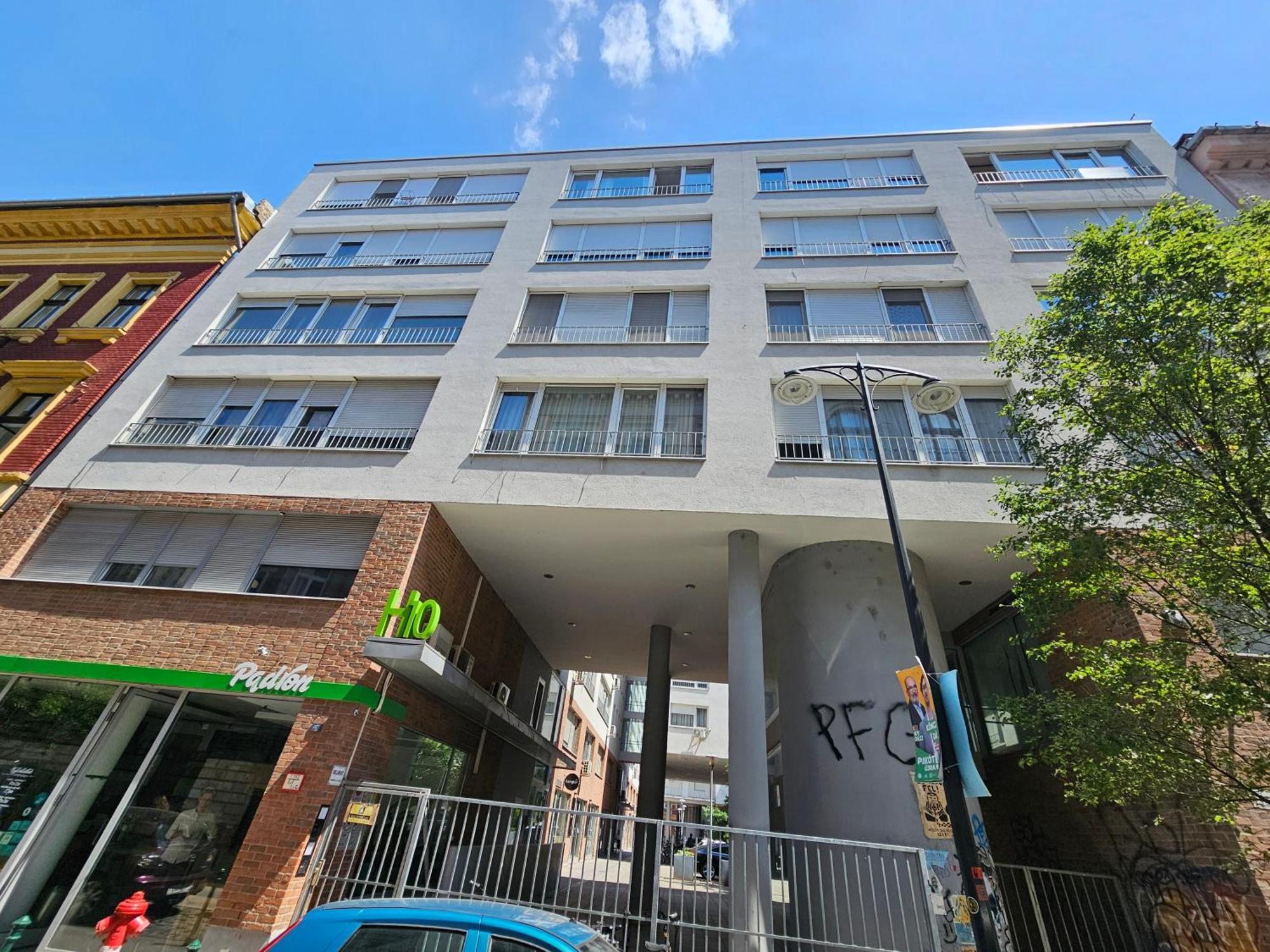 Free Parking- Gellert View Apartment 4Ppl ブダペスト エクステリア 写真