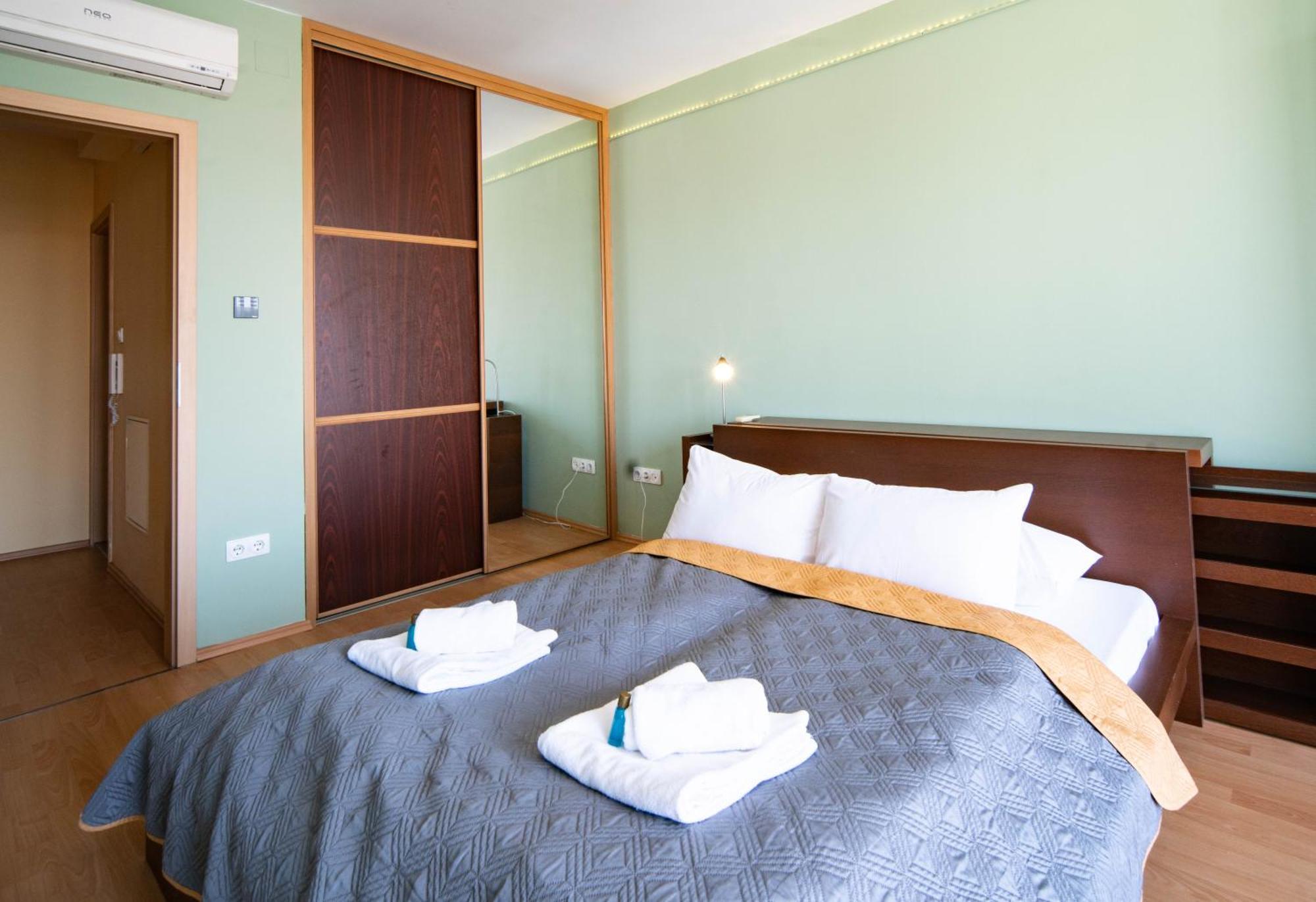 Free Parking- Gellert View Apartment 4Ppl ブダペスト エクステリア 写真