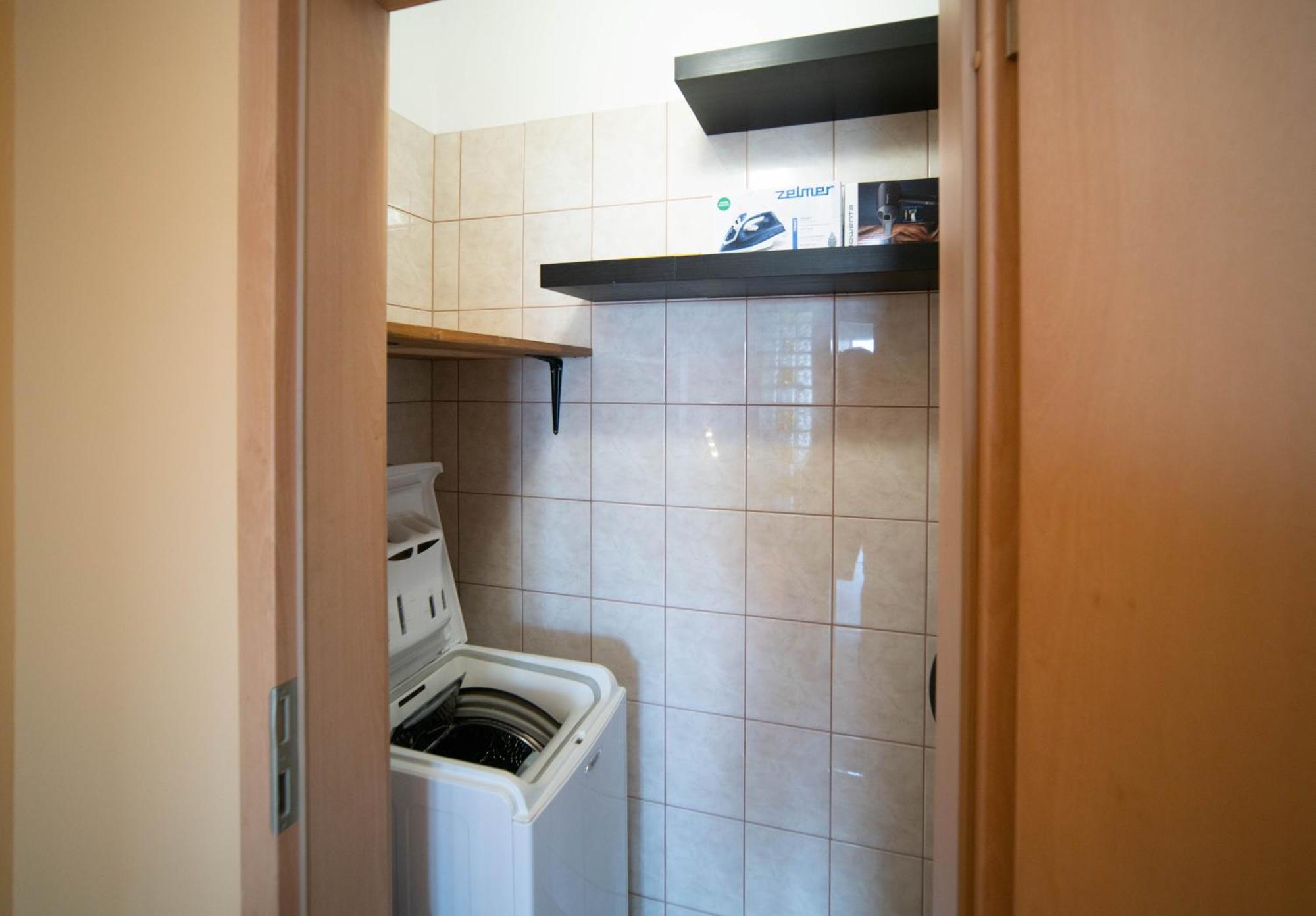 Free Parking- Gellert View Apartment 4Ppl ブダペスト エクステリア 写真