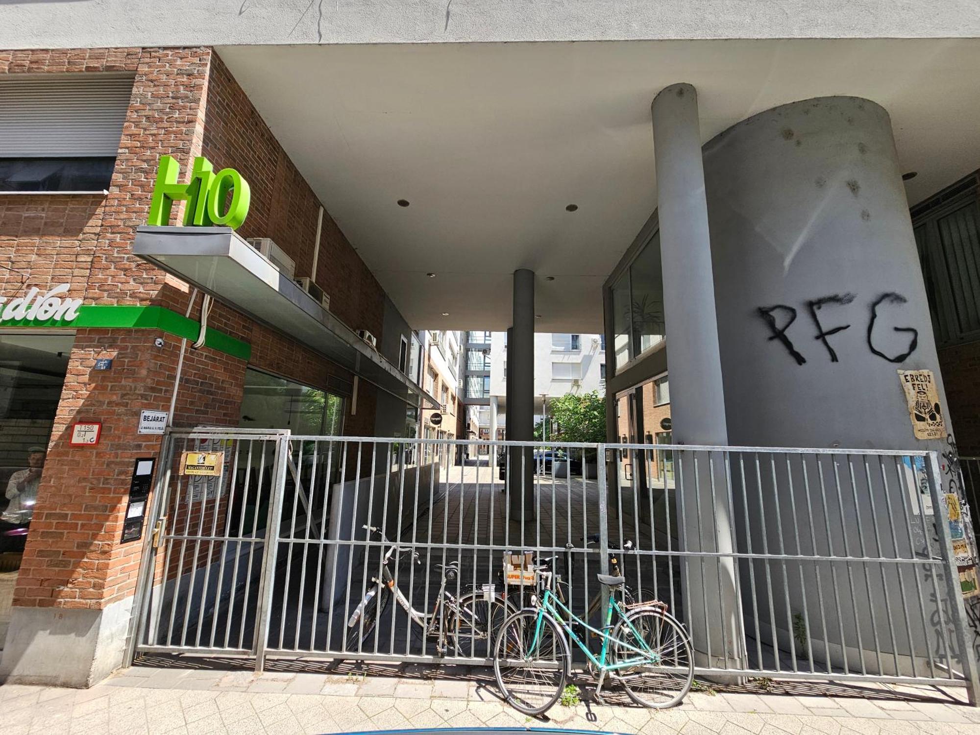 Free Parking- Gellert View Apartment 4Ppl ブダペスト エクステリア 写真