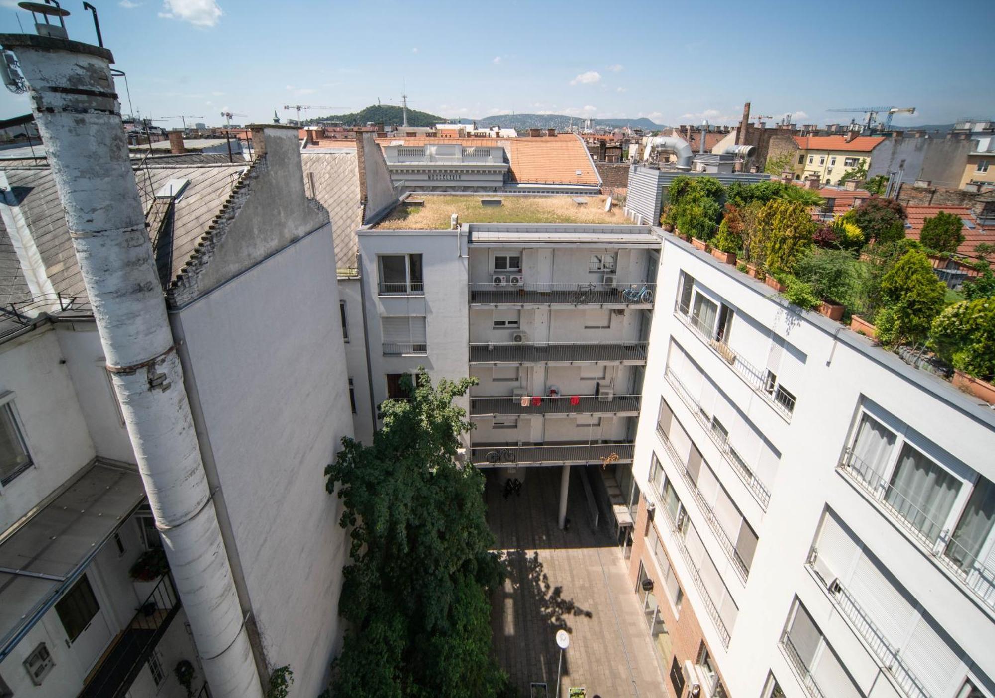 Free Parking- Gellert View Apartment 4Ppl ブダペスト エクステリア 写真